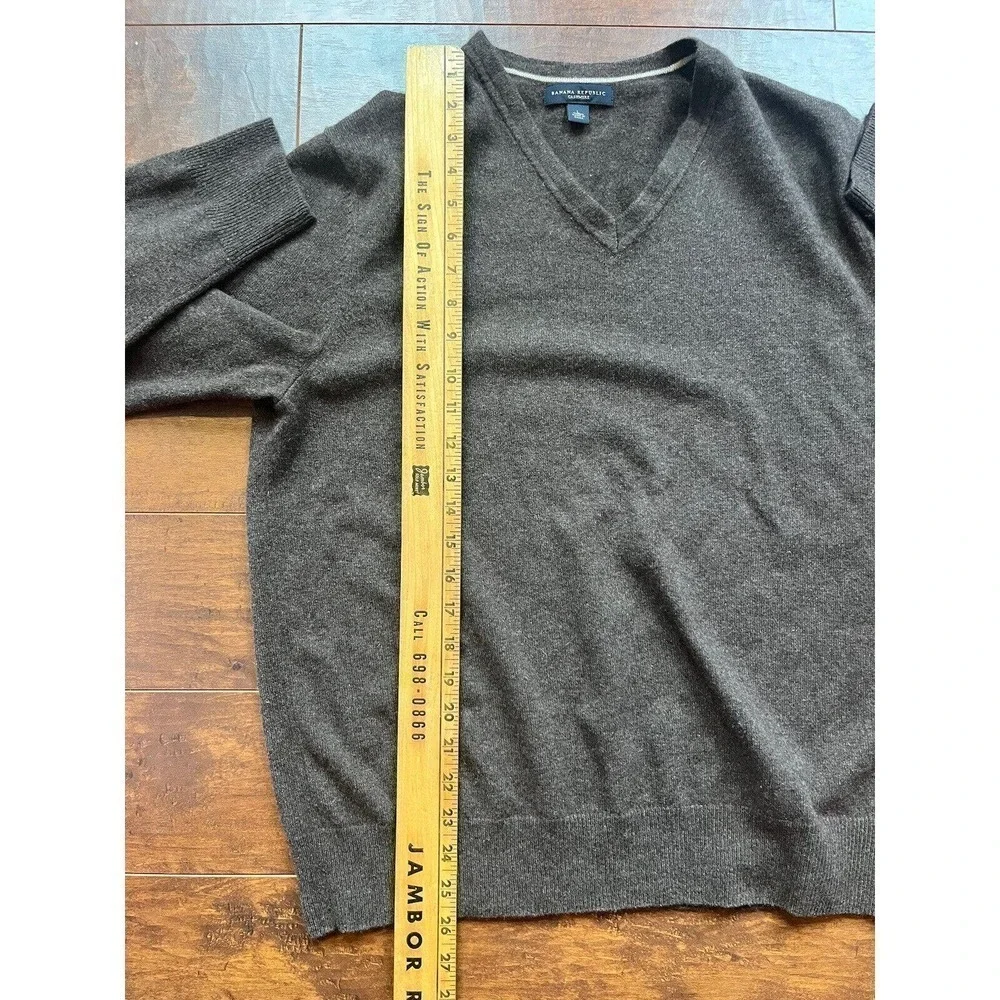 Banana Republic 100% Cashmere V-Neck Pullover Sweater Brown Mens Size Large
